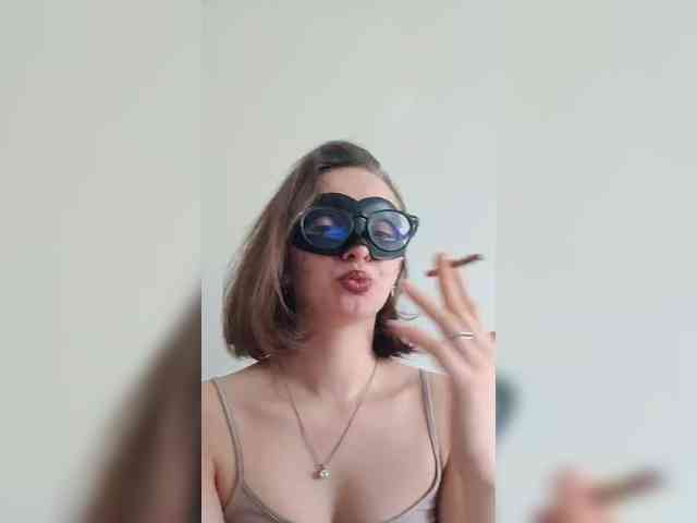 CrazyPrincess webcam