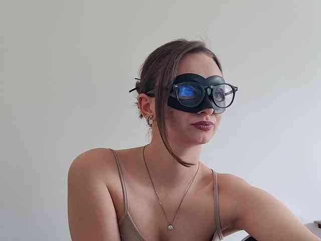 CrazyPrincess webcam