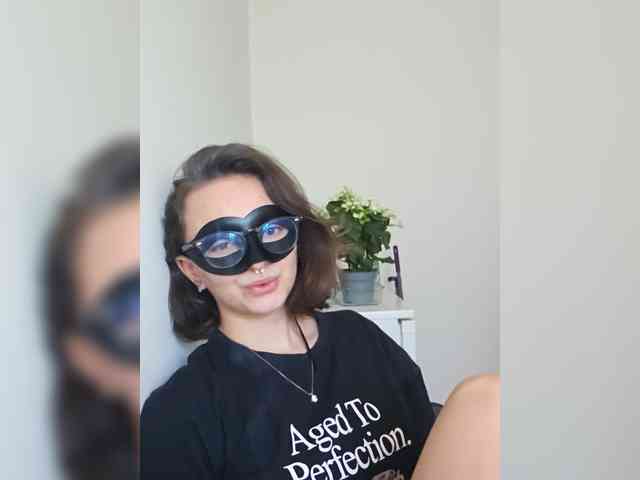 CrazyPrincess webcam