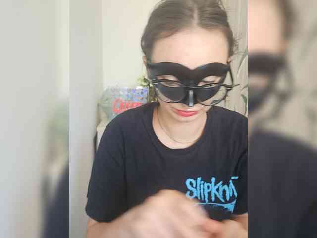 CrazyPrincess webcam