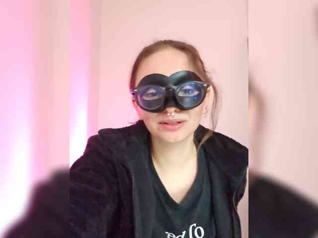 CrazyPrincess webcam