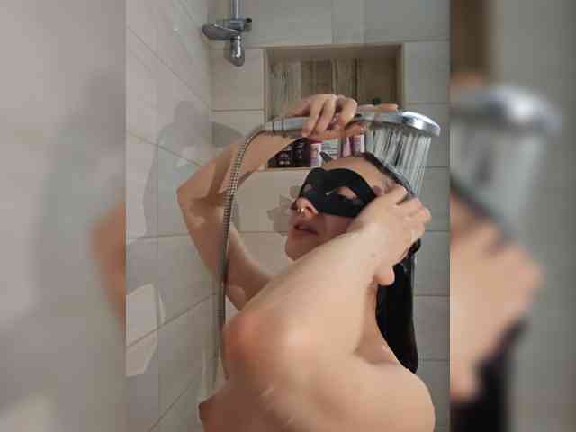CrazyPrincess webcam