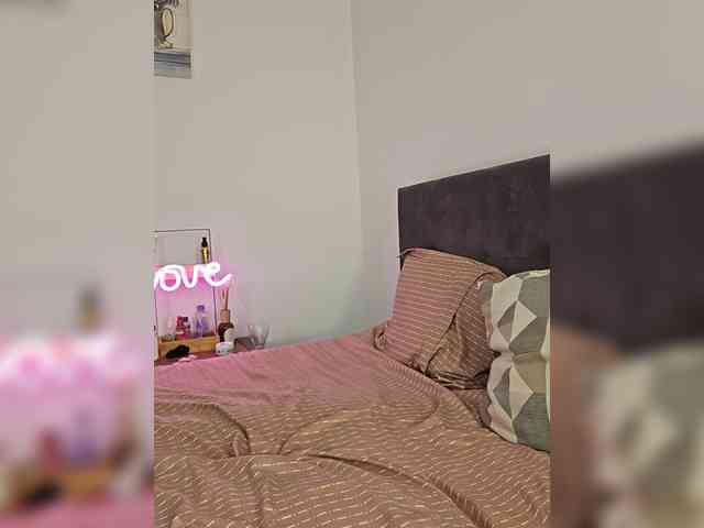 CrazyPrincess webcam