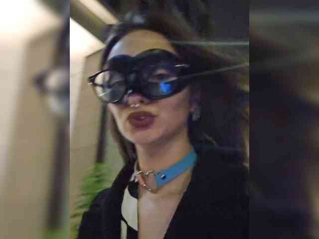 CrazyPrincess webcam