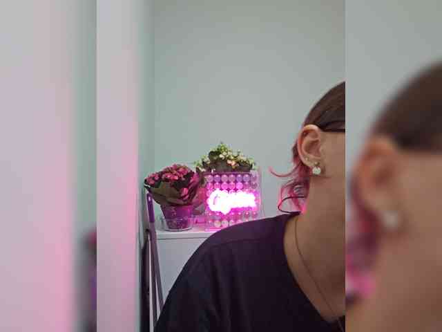 CrazyPrincess webcam