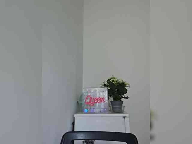 CrazyPrincess webcam