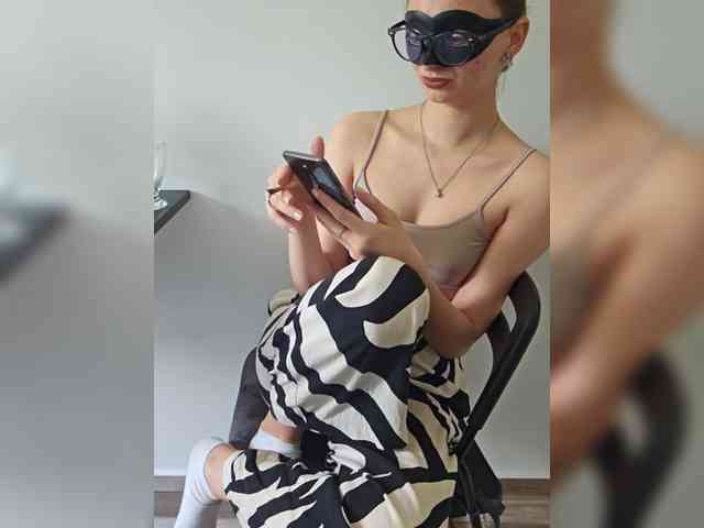 CrazyPrincess webcam