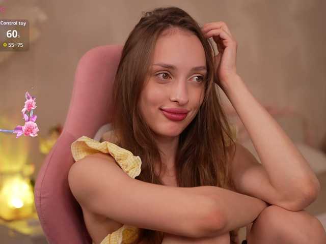 Tvoya-malyshka live webcam show