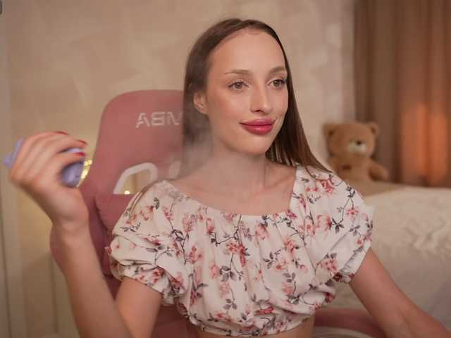 MilaLuxury live cam on BongaCams