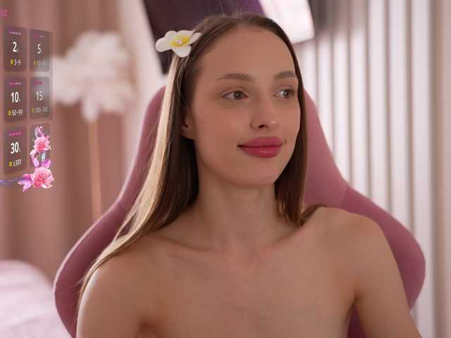 MilaLuxury live cam on BongaCams