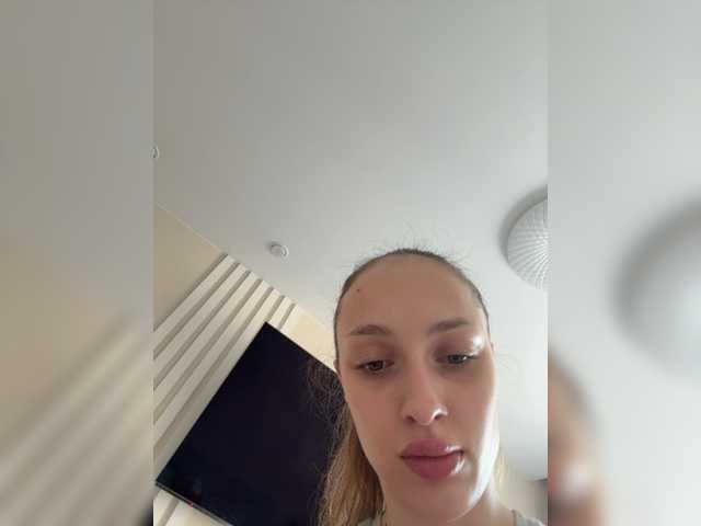 MilaLuxury live cam on BongaCams