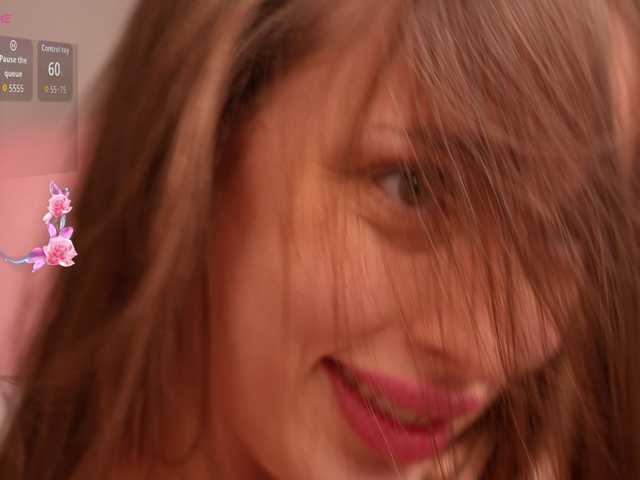 Tvoya-malyshka live cam on BongaCams