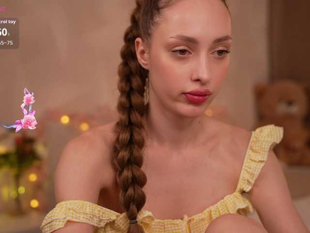 Tvoya-malyshka live webcam show