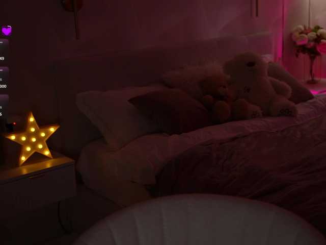 _MILAXA_ live cam preview