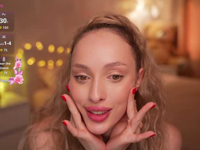 Tvoya-malyshka live cam on BongaCams