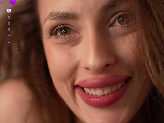 MilaLuxury's BongaCams show and profile