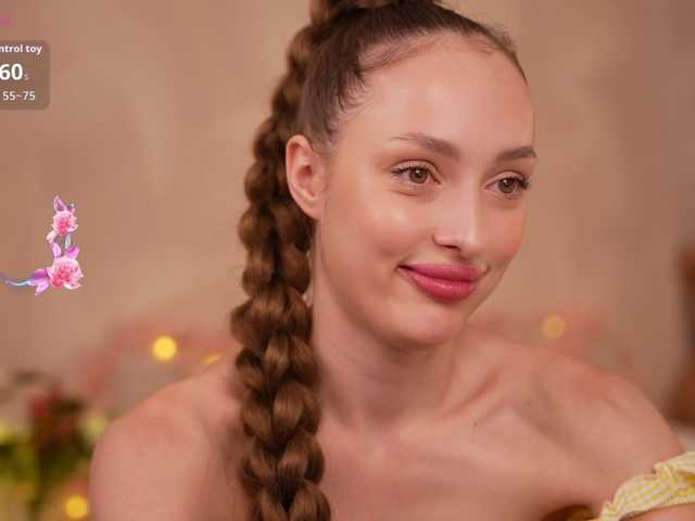 Tvoya-malyshka live webcam show