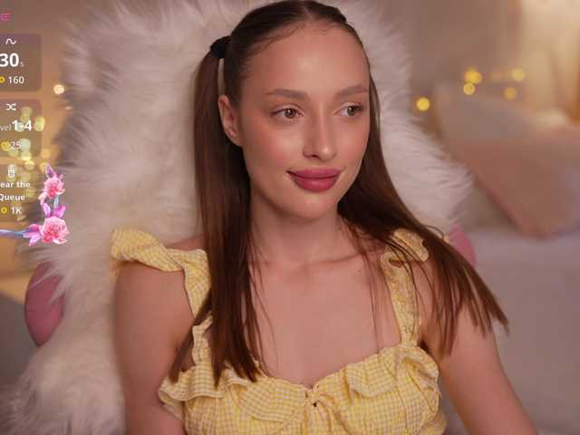 Tvoya-malyshka live cam on BongaCams