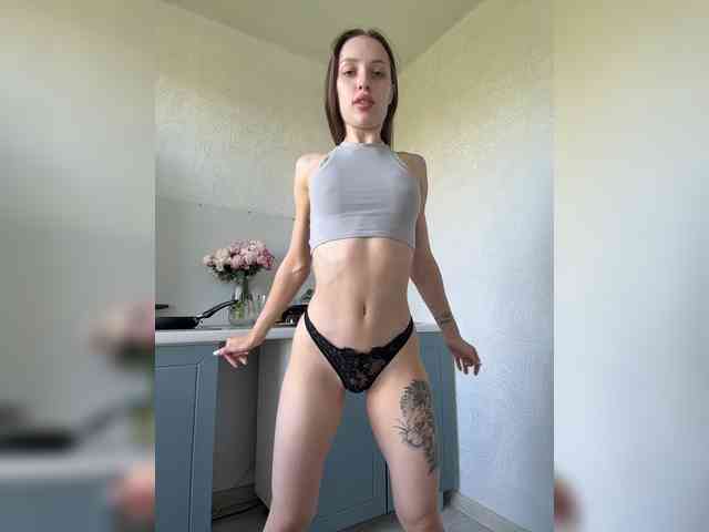 MilaLuxury webcam
