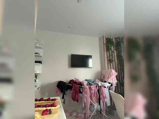 Tvoya_malyshka webcam