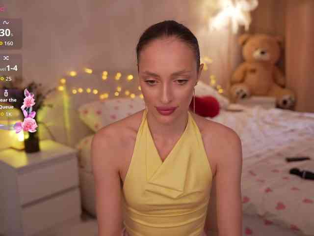 MilaLuxe webcam