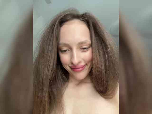 Tvoya_malyshka webcam