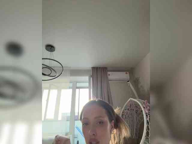 Tvoya_malyshka webcam