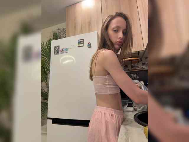 MilaLuxury webcam