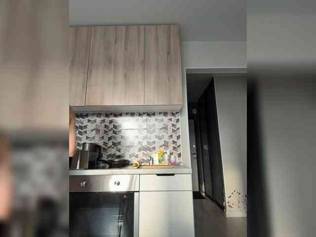 Tvoya_malyshka webcam