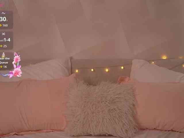 BabyMilka webcam
