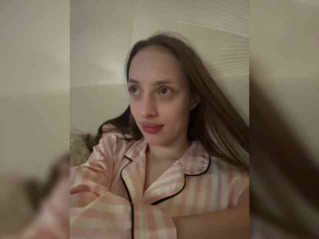 MilaLuxury webcam