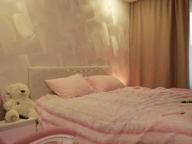 MilaLuxury webcam
