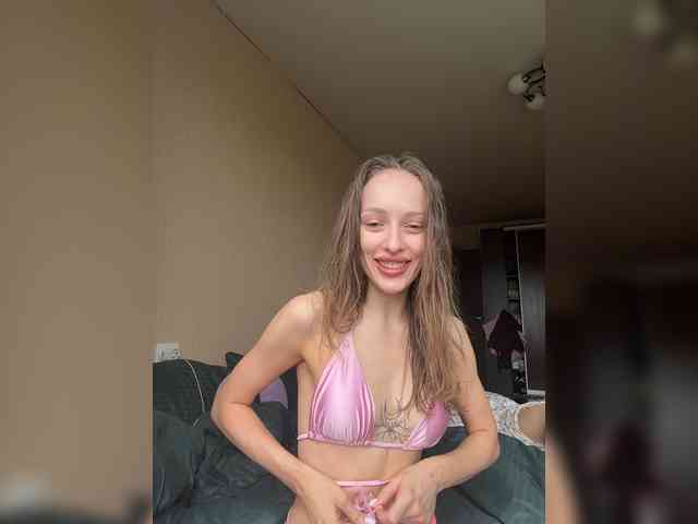 MilaLuxury webcam