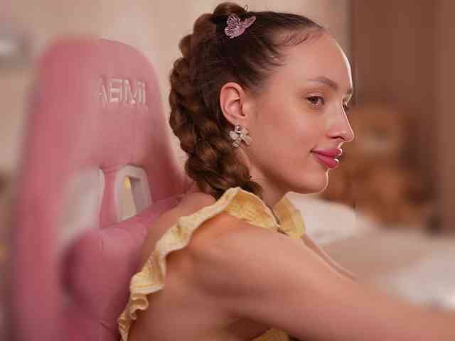 Mila_Milasheva webcam