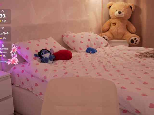 BabyMilka webcam