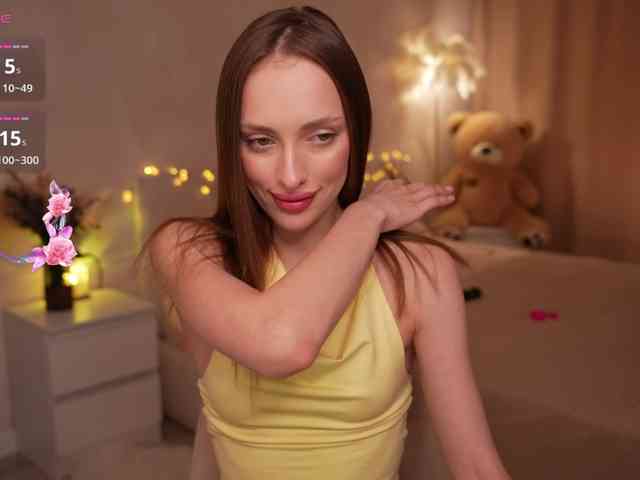 Milana_Luxe webcam