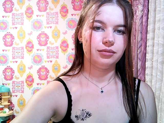 Lizagreii live cam on BongaCams