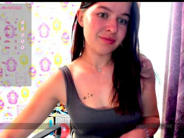Lizagreii live cam on BongaCams