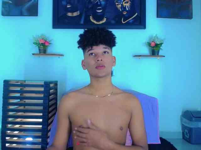 Sebastian-D Sebastian-D