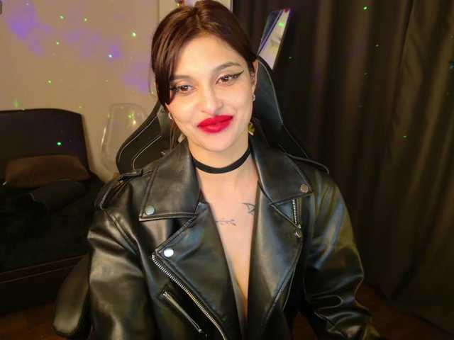 Eva-Sterling's BongaCams show and profile