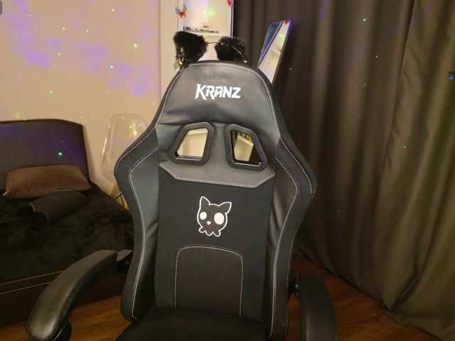 Eva-Sterling's BongaCams show and profile