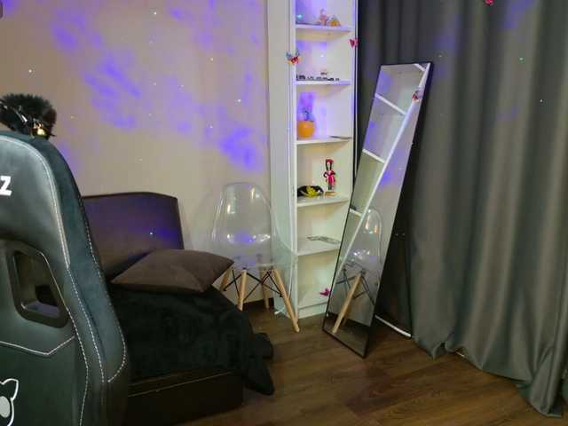 Eva-Sterling's BongaCams show and profile