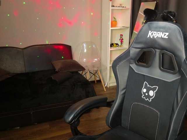 Eva-Sterling's BongaCams show and profile