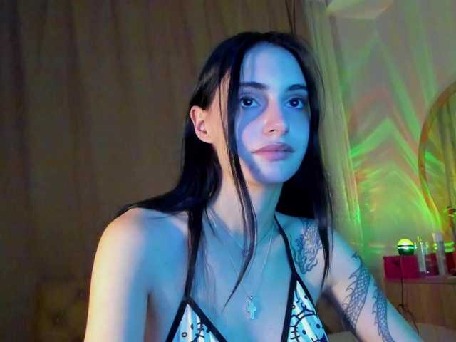 lesyalis live cam on BongaCams
