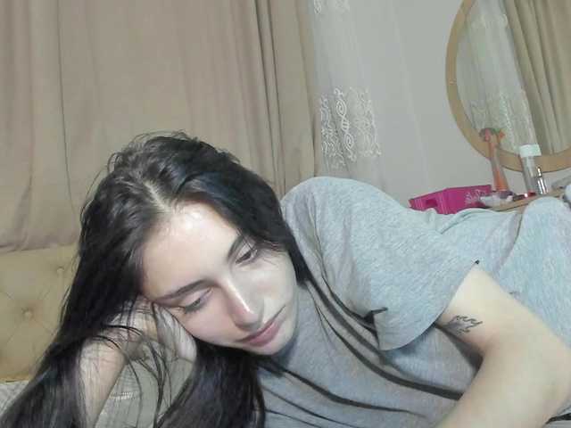 lesyalis live cam on BongaCams