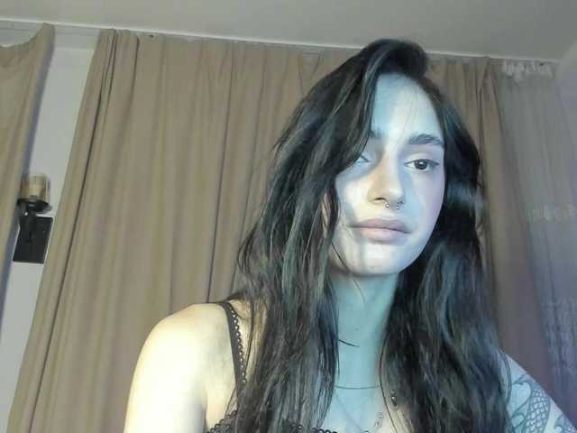 lesyalis live cam on BongaCams
