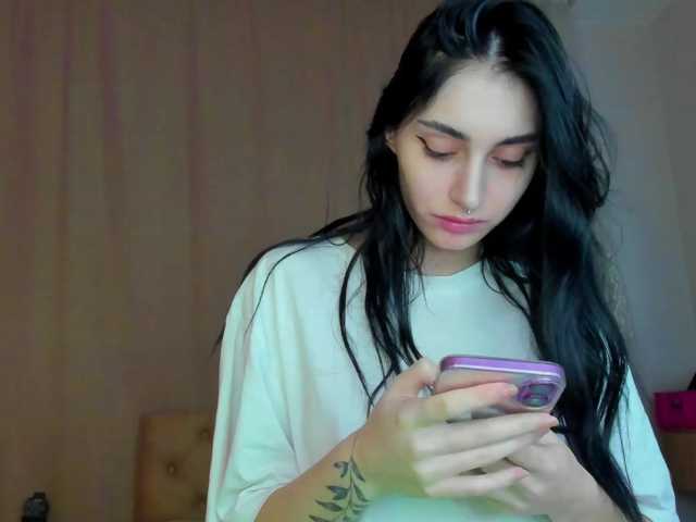 lesyalis live cam on BongaCams