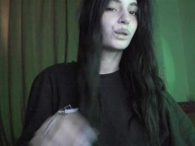 lesyalis live cam on BongaCams