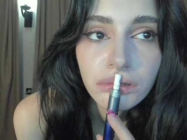 lesyalis live cam on BongaCams