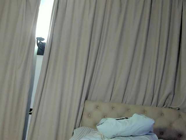 lesyalis live cam on BongaCams